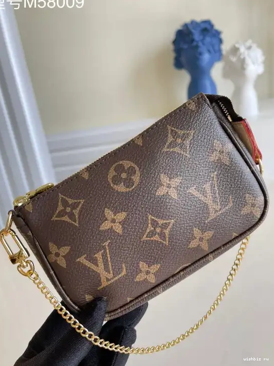 WIS POCHETTE VUITTON LOUIS MINI ACCESSOIRES 0624